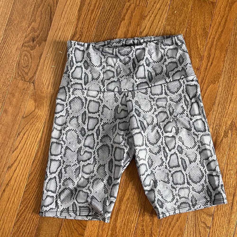 Onzie Bike Shorts- Small